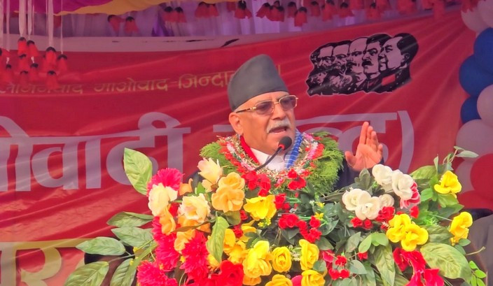 ‘गिरिबन्धु टि स्टेटमा ओलीको बदमासी पर्दाफास गरेरै छाड्छु’